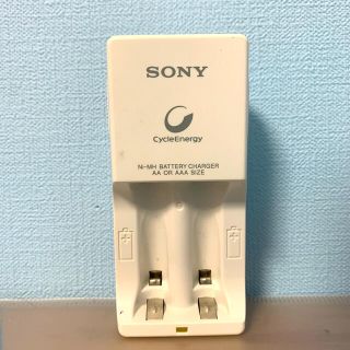 ソニー(SONY)のSONY 充電式ニッケル水素電池専用充電器(バッテリー/充電器)