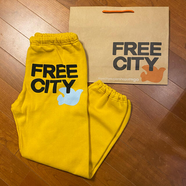 希少カラー・即完売品 新品未使用品】freecity スウェットパンツ M