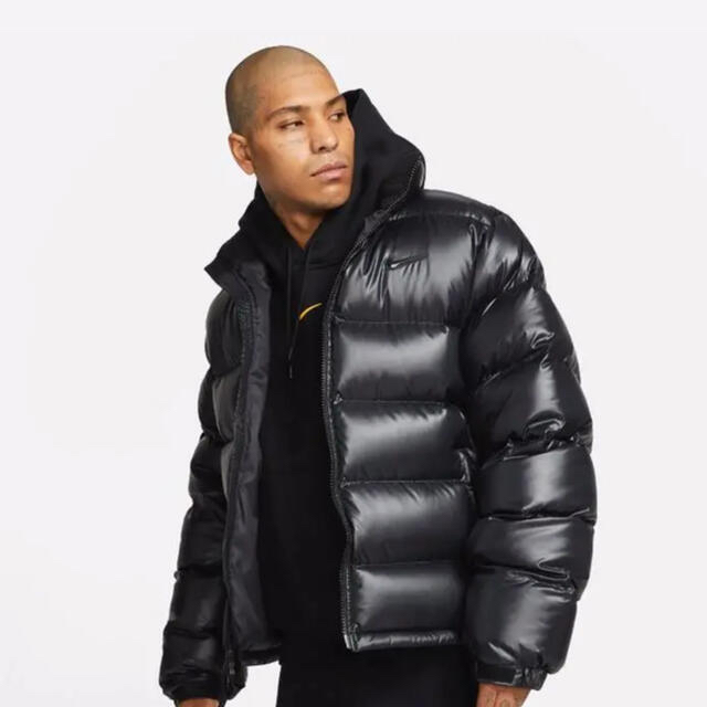 NIKE(ナイキ)のNIKE M NRG AU PUFFER JACKET BLACK ドレイク メンズのジャケット/アウター(ダウンジャケット)の商品写真