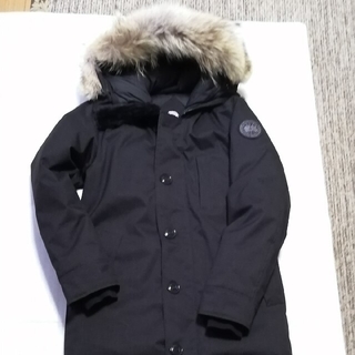 カナダグース(CANADA GOOSE)のカナダグース　クレストン　新品同様(ダウンジャケット)