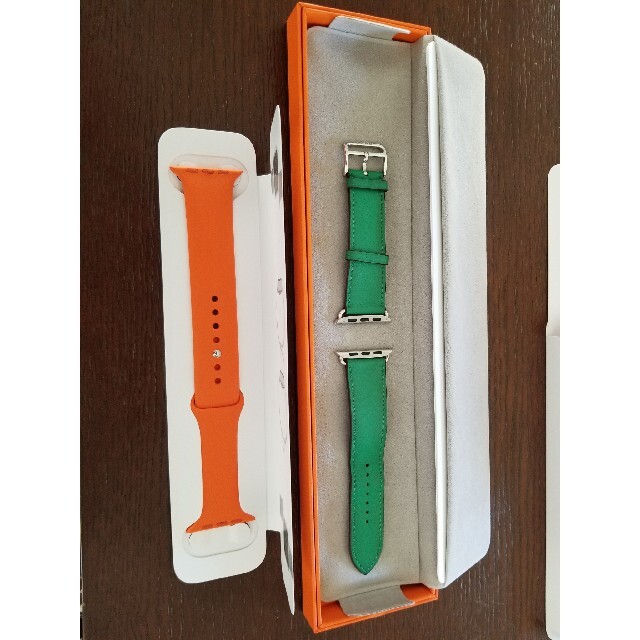 Apple Watch 6 HERMES 44mm Applecare+ メンズの時計(腕時計(デジタル))の商品写真