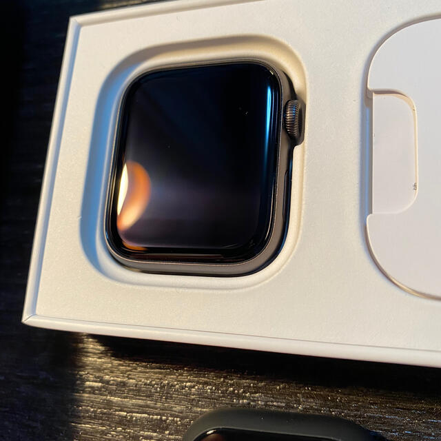 Apple Watch SE 44mmスペースグレイ　GPSモデル