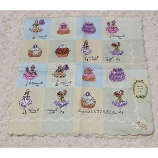 ラデュレ(LADUREE)の《未使用》刺繍入り LADURÉE ハンカチ(ハンカチ)