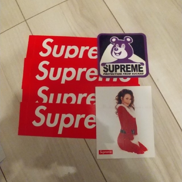 Supreme(シュプリーム)のsupreme ステッカー 自動車/バイクのバイク(ステッカー)の商品写真