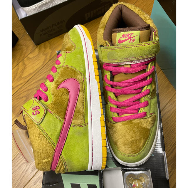 新品!Nike dunk SB MID be@rbrickコラボ 28cm靴/シューズ