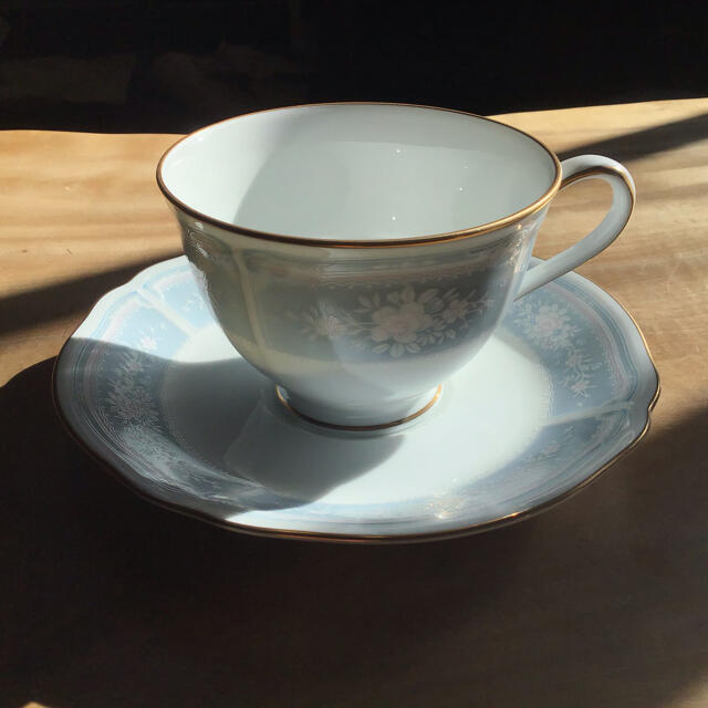 Noritake(ノリタケ)のノリタケ　lacewood gold レースウッドゴールドティコーヒー椀皿ペア インテリア/住まい/日用品のキッチン/食器(グラス/カップ)の商品写真