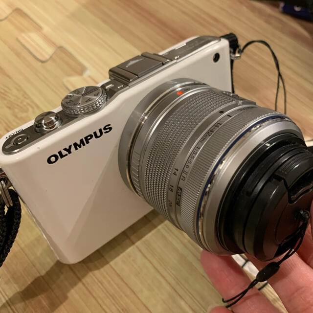 OLYMPUS(オリンパス)のOLYMPUS PEN Light  e-pl3 スマホ/家電/カメラのカメラ(ミラーレス一眼)の商品写真