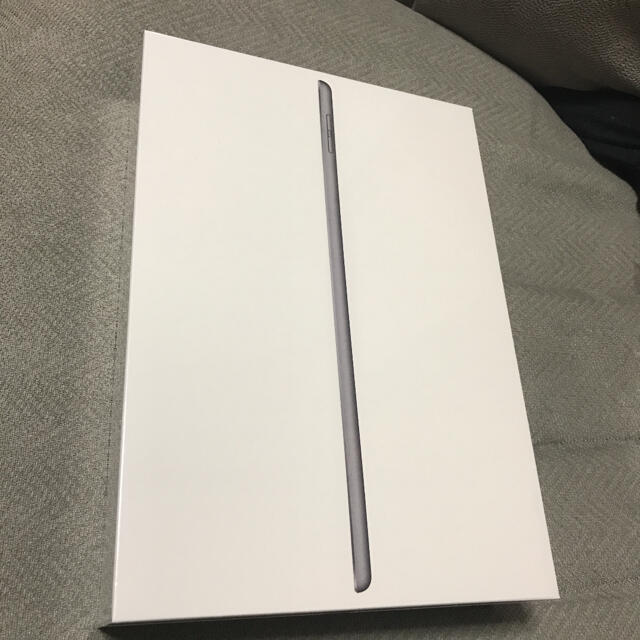 iPad 32GB スペースグレイ　第8世代