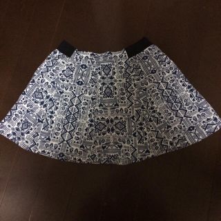 ザラ(ZARA)の幾何学模様(ミニスカート)