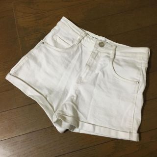 ザラ(ZARA)のザラ✴︎白ショートパンツ(ショートパンツ)