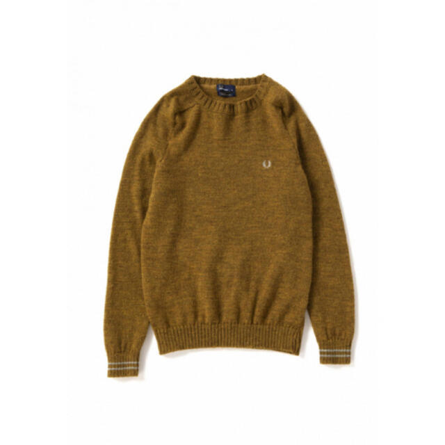 FRED PERRY sweater.