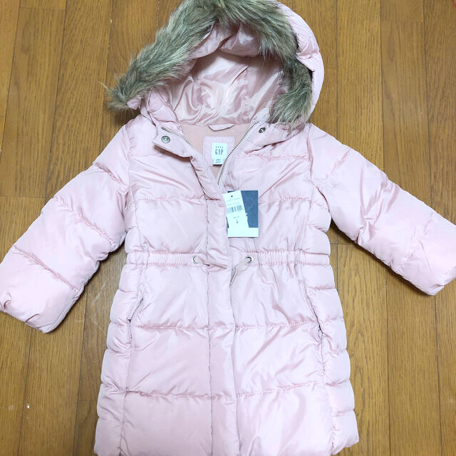 babyGAP(ベビーギャップ)の値下げ⭐︎ベビーギャップ　アウターダウンコート　新品 キッズ/ベビー/マタニティのキッズ服女の子用(90cm~)(コート)の商品写真