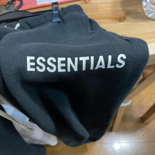 FEAR OF GOD FOG Essentials パンツ