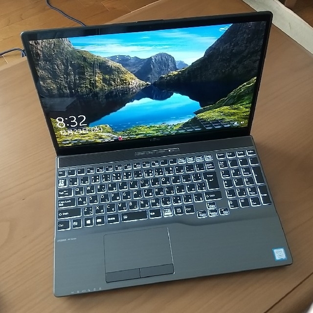 ほぼ未使用 富士通ノートパソコン LIFEBOOK WA-X/D3 カスタムメイ