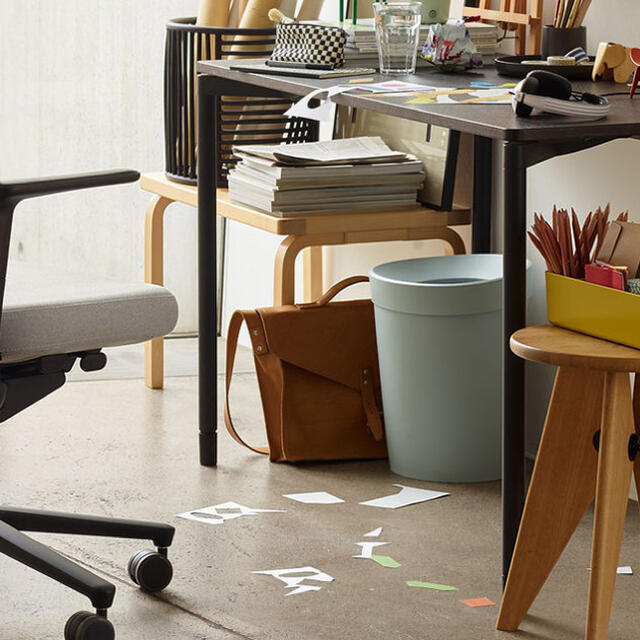 EAMES(イームズ)のHappy Bin Vitra / ダストボックス ゴミ箱　美品 インテリア/住まい/日用品のインテリア小物(ごみ箱)の商品写真