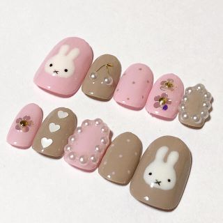 うさぎ ♡ ネイルチップ ミッフィー ハンドメイドのアクセサリー(ネイルチップ)の商品写真