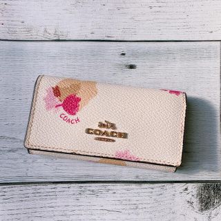 コーチ(COACH)の【キーケース】COACH  コーチ　花柄(キーケース)