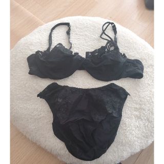 ラペルラ(LA PERLA)の最終お値下げ　ラペルラ　サイズ3　ブラジャー&ショーツ黒(ブラ&ショーツセット)