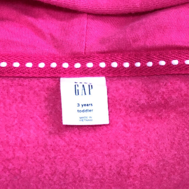 GAP(ギャップ)のGAPパーカー　100サイズ キッズ/ベビー/マタニティのキッズ服女の子用(90cm~)(ジャケット/上着)の商品写真