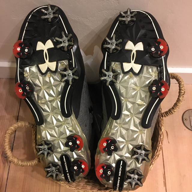 UNDER ARMOUR(アンダーアーマー)の【glen様専用】UNDER ARMOUR ゴルフ シューズ 26.5cm  スポーツ/アウトドアのゴルフ(シューズ)の商品写真