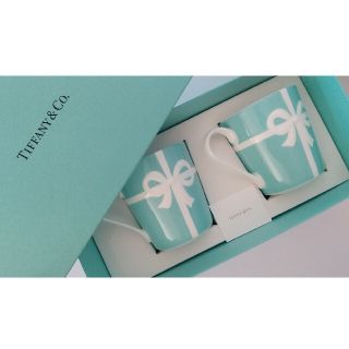 ティファニー(Tiffany & Co.)のTiffany ティファニー リボン マグカップ 2個セット 新品未使用(グラス/カップ)