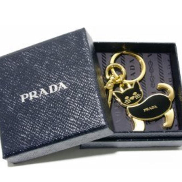 PRADA(プラダ)のキーリング PRADA プラダ ネコ キャット cat  レディースのファッション小物(キーホルダー)の商品写真