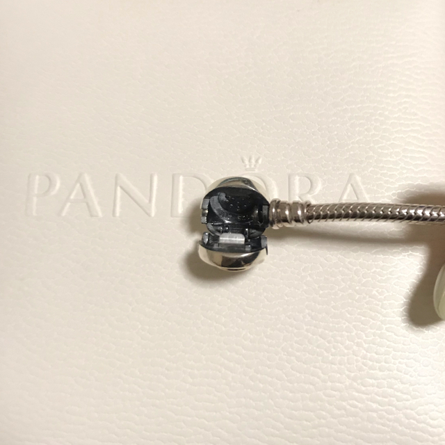 【のん様専用】Pandora パンドラ ブレスレット  2本 レディースのアクセサリー(ブレスレット/バングル)の商品写真