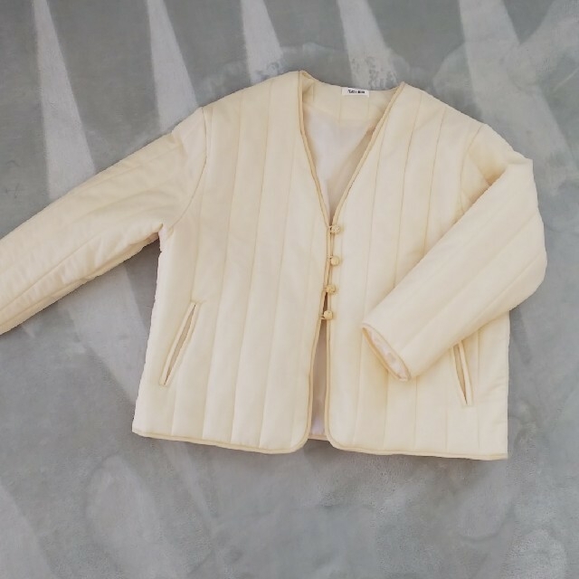 しまむら(シマムラ)のしまむら チャイナキルトジャケット アイボリー レディースのジャケット/アウター(ノーカラージャケット)の商品写真