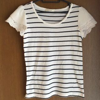 ダブルクローゼット(w closet)の値下げ！そでフリルＴ(Tシャツ(半袖/袖なし))