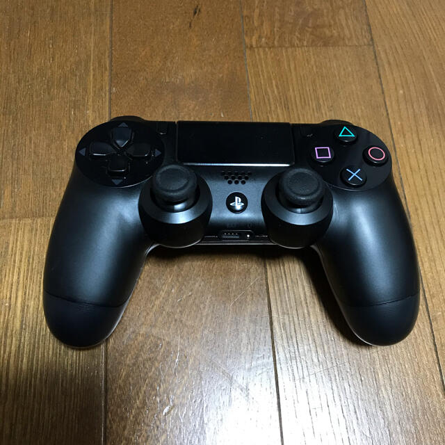 SONY(ソニー)の純正PlayStation4 コントローラー　ジャンク品 エンタメ/ホビーのゲームソフト/ゲーム機本体(その他)の商品写真