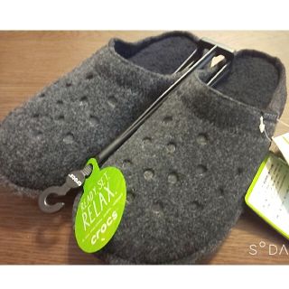 クロックス(crocs)のCROCS スリッパ  25~26(スリッパ/ルームシューズ)