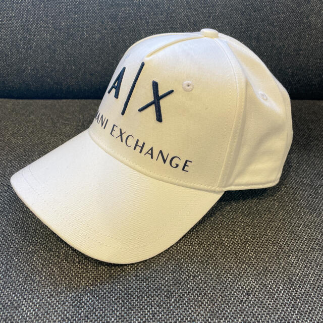 ARMANI EXCHANGE(アルマーニエクスチェンジ)のアルマーニエクスチェンジ 白 定番ロゴ キャップ CAP 帽子 メンズの帽子(キャップ)の商品写真