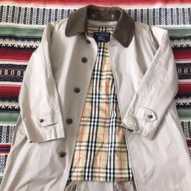 れがありま BURBERRY - バーバリー ステンカラーコート 付け襟