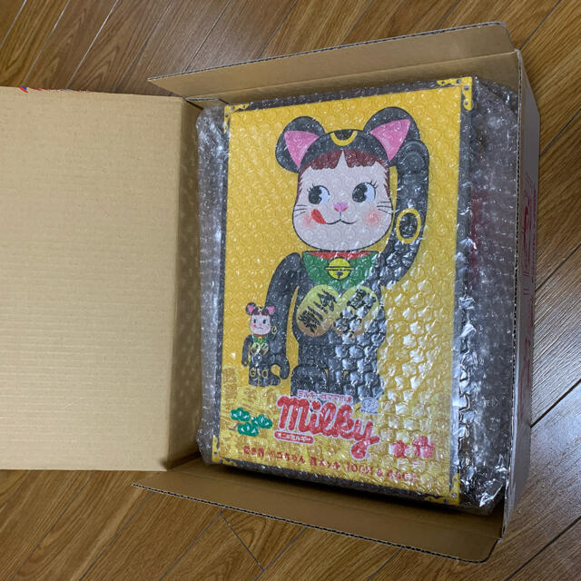 再販開始 BE@RBRICK 招き猫 ペコちゃん 黒メッキ 100％ ＆ 400