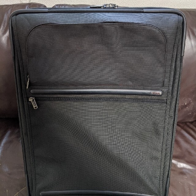 TUMI 22024D4 大型スーツケースのサムネイル