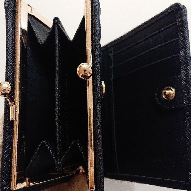Vivienne Westwood(ヴィヴィアンウエストウッド)の【新品 未使用】ヴィヴィアン Vivienne Westwood 二つ折り財布 メンズのファッション小物(折り財布)の商品写真