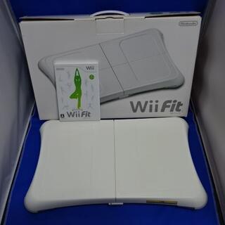 ウィー(Wii)のWii　Fit  バランスボード＆ソフト　セット(携帯用ゲーム機本体)