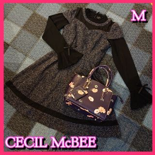 セシルマクビー(CECIL McBEE)のセシル膝下丈～膝丈Aライン半袖ワンピース秋冬ブラックネイビーグレー チュニック(ひざ丈ワンピース)