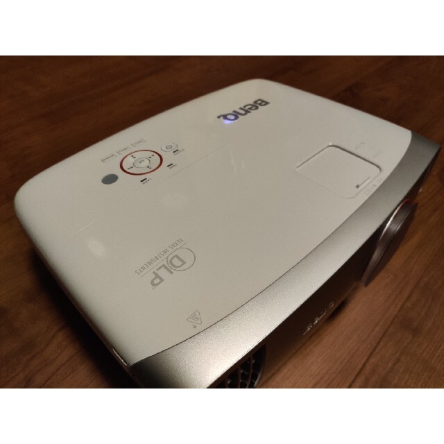 BenQ　プロジェクター　HT2150ST