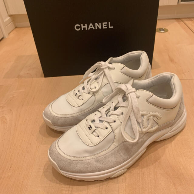 メンズCHANEL 19aw  ロゴ　スニーカー　41