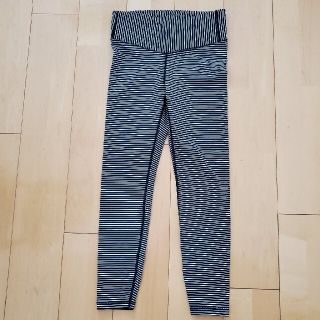 ギャップ(GAP)の【GAP】GAPFIT ヨガパンツ　スパッツ　黒／白　ボーダー(ヨガ)