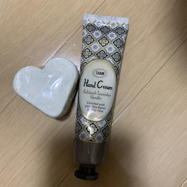 SABON(サボン)の｟新品未開封｠SABON バターハンドクリーム パチュリ ラベンダー バニラ コスメ/美容のボディケア(ハンドクリーム)の商品写真