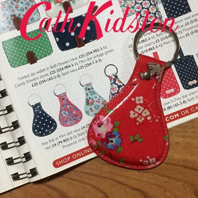 Cath Kidston(キャスキッドソン)の新品 キャスキッドソン キーフォブ キーリング バードレッド レディースのファッション小物(キーホルダー)の商品写真