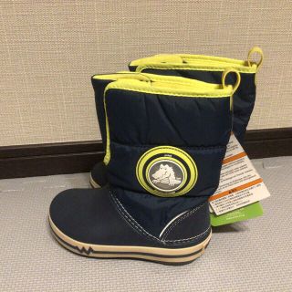 クロックス(crocs)のcrocs  クロックス　スノーブーツ　新品未使用　タグ付き(ブーツ)