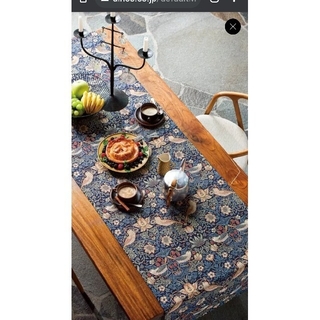 アイ(i)のウィリアム・モリスいちご泥棒   ジャガード織り  撥水テーブルランナー  (ダイニングテーブル)