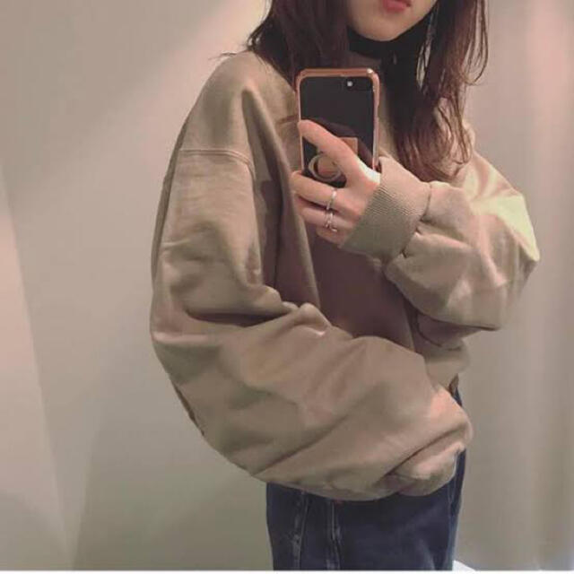 BEAUTY&YOUTH UNITED ARROWS(ビューティアンドユースユナイテッドアローズ)の＜MAISON EUREKA＞ SWEAT BEIGE レディースのトップス(トレーナー/スウェット)の商品写真