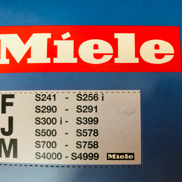 Dyson(ダイソン)のmiele 掃除機パック　ティアリットブルー スマホ/家電/カメラの生活家電(掃除機)の商品写真