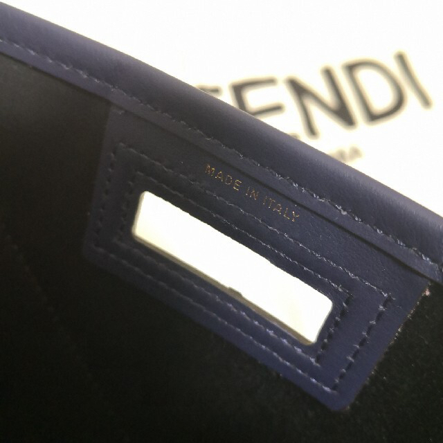 【限定品】FENDI MANIA ディフェンダー