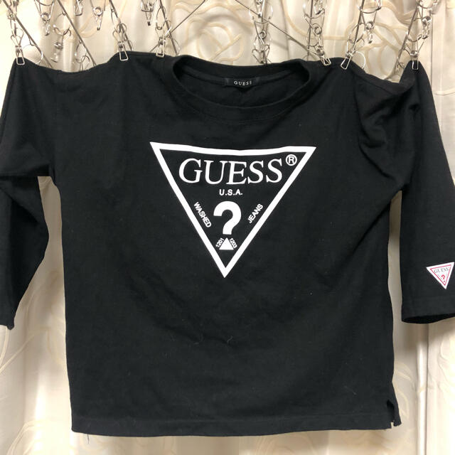 GUESS(ゲス)のGUESSトレーナー レディースのトップス(トレーナー/スウェット)の商品写真