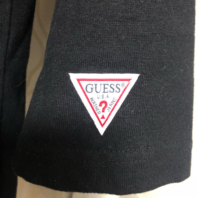 GUESS(ゲス)のGUESSトレーナー レディースのトップス(トレーナー/スウェット)の商品写真